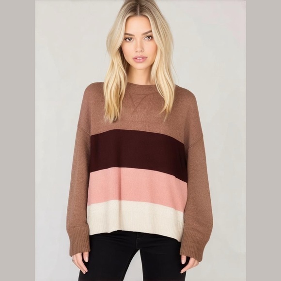Arizona Jean Company Sweaters - 🚨 Arizona Jean Co Women’s Crewneck Stripe Over-Sized Sweater, Multicolor.